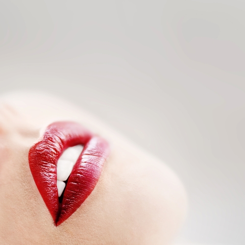 A lesson in dark lips