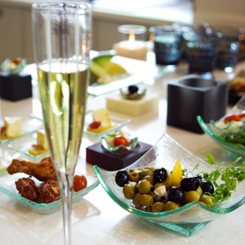 Do's and don't's for smart party snacking